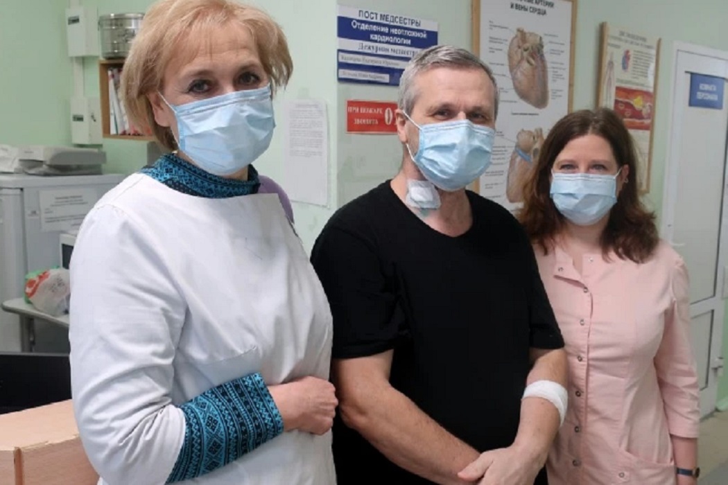 Свердловские медики спасли перенёсшего клиническую смерть жителя Камышлова