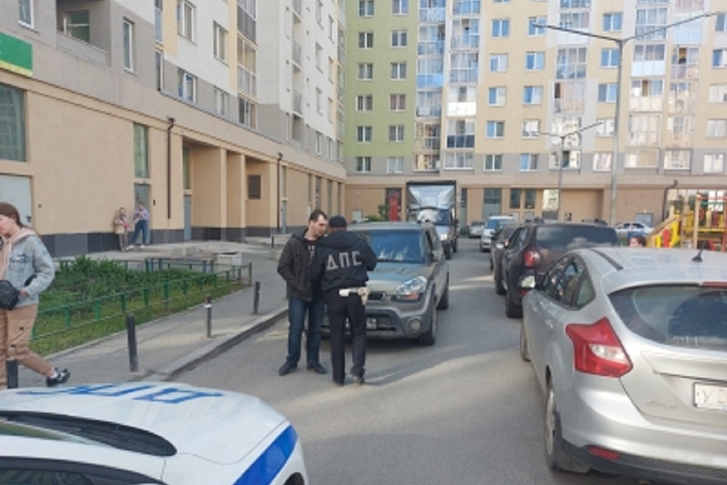 В Екатеринбурге водитель Kia Soul сбил 10-летнюю девочку в Академическом
