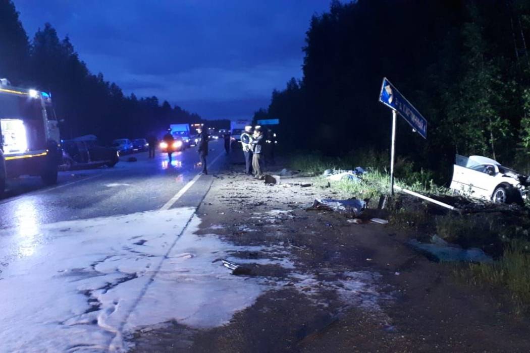 В лобовом ДТП с Volksvagen и Skoda на Серовском тракте погибли 4 человека