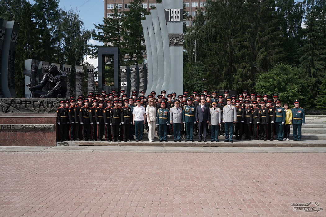 В центре Екатеринбурга состоялся выпуск воспитанников суворовского военного училища