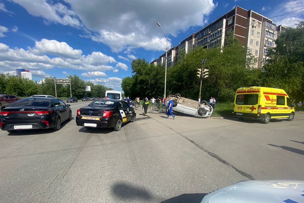 В Екатеринбурге произошло три ДТП с пострадавшими за сутки