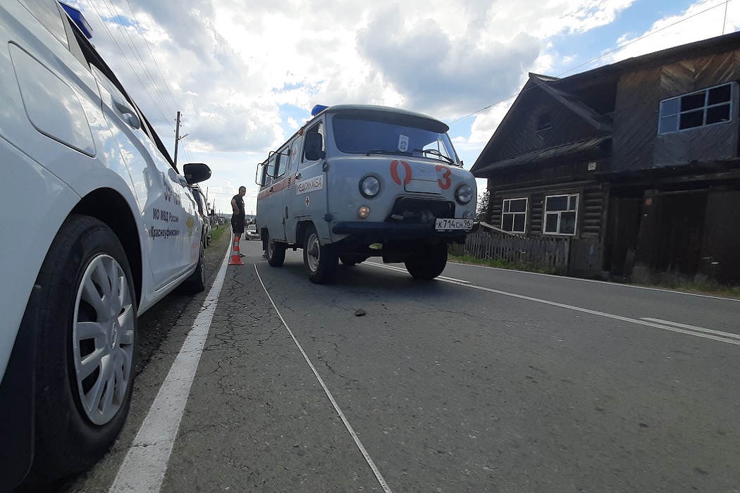 УАЗ сбил перебегавшую дорогу 6-летнюю девочку в уральском посёлке Ачит