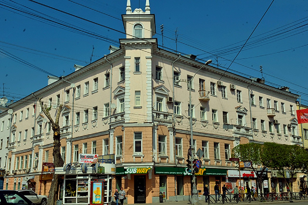 В Екатеринбурге продают помещение магазина морских деликатесов в историческом здании