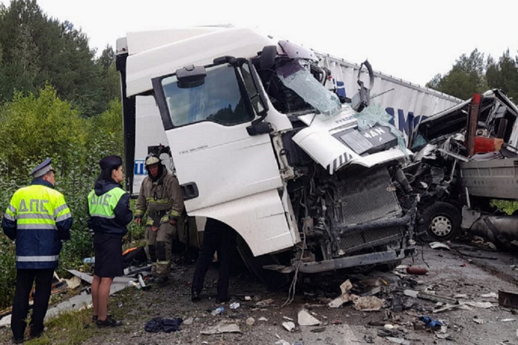 Ман + Маз + смертельная авария + смертельное ДТП + ДТП с 2-мя грузовиками + ДТП с двумя грузовиками