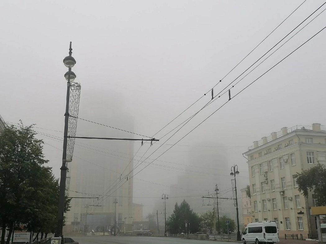 Густой туман окутал Екатеринбург во второй день осени