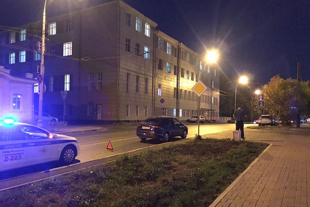 В Екатеринбурге водитель Kia сбил 11-летнюю девочку на Чапаева