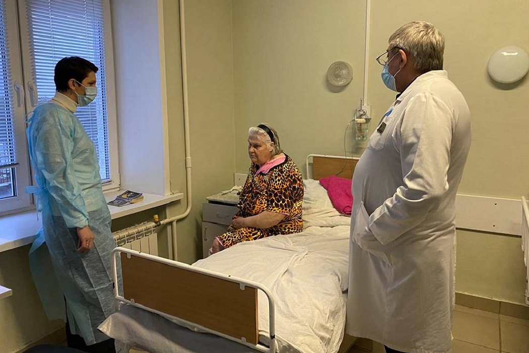Свердловский депутат Рябцева помогла перевезти с Украины 82-летнюю пенсионерку
