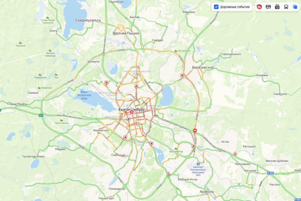 В Екатеринбурге второй день подряд на дорогах 10-балльные пробки