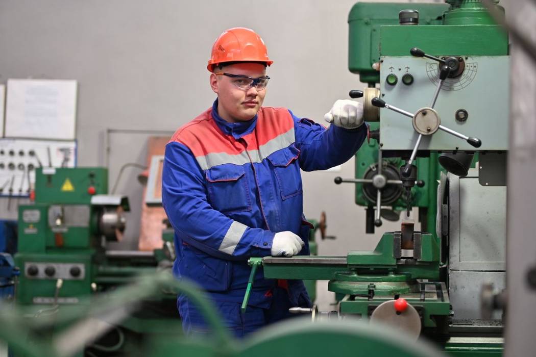 Челябинский цинковый завод определил лучших молодых сотрудников