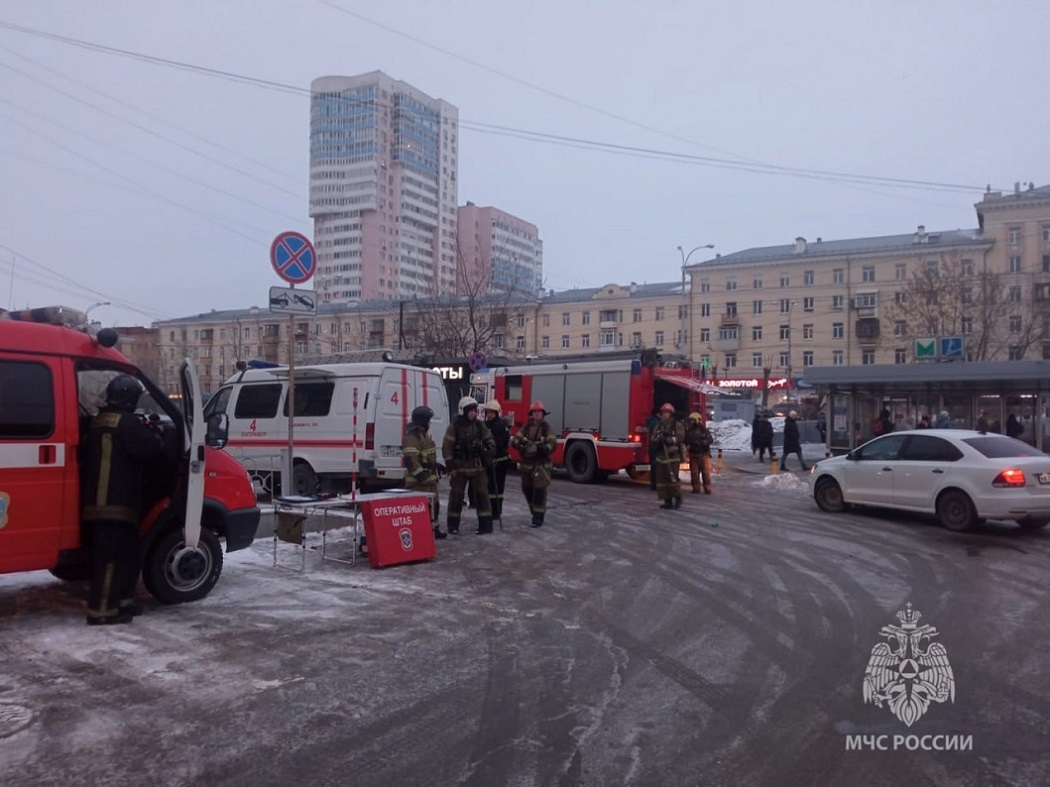 В Екатеринбурге сгорел киоск возле ТЦ «Дирижабль»