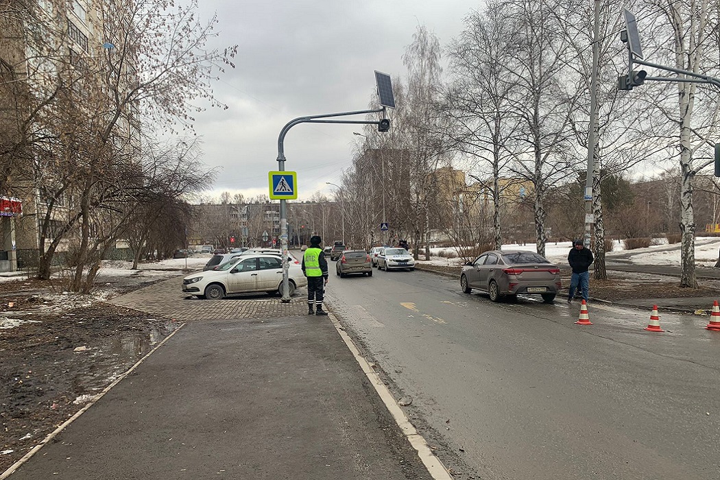 В Екатеринбурге водитель Kia Rio сбил 9-летнюю девочку на «зебре»