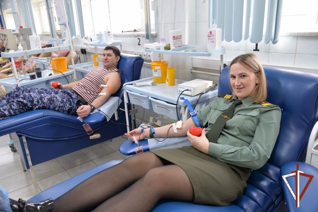 Станция переливания крови уфа. Донор крови. Всемирный день донора cffycr. День донора 2023.