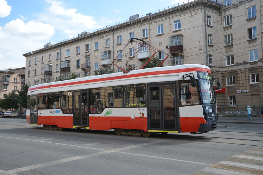 «Уралтрансмаш» поставил Нижнему Тагилу 12 новых трамваев 71-412