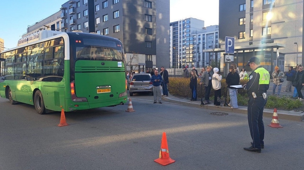 В Екатеринбурге водитель автобуса №054 сбил 4-летнего мальчика на велосипеде