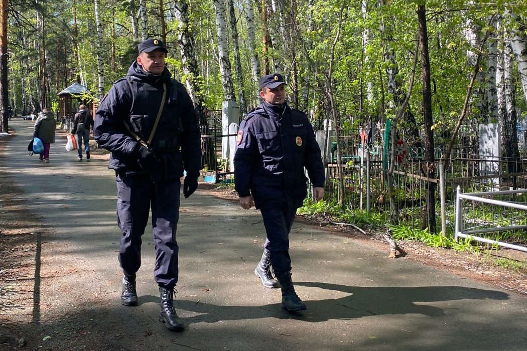 СМИ помогли: казахскую семью не стали выдворять из Екатеринбурга