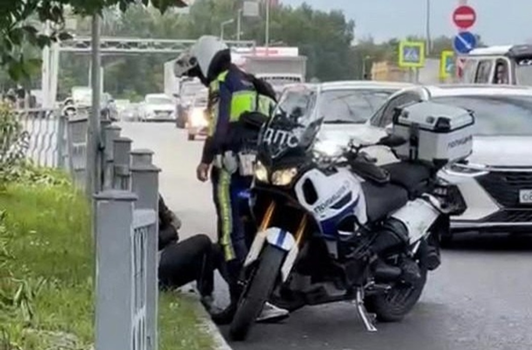 В Екатеринбурге мотопатруль ГАИ задержал байкера после погони