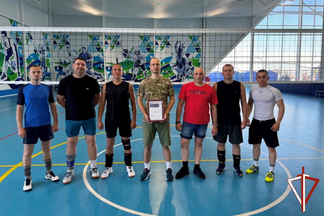 В Югре военнослужащие и сотрудники Росгвардии стали бронзовыми призерами турнира по волейболу, посвященному Дню ветерана боевых действий