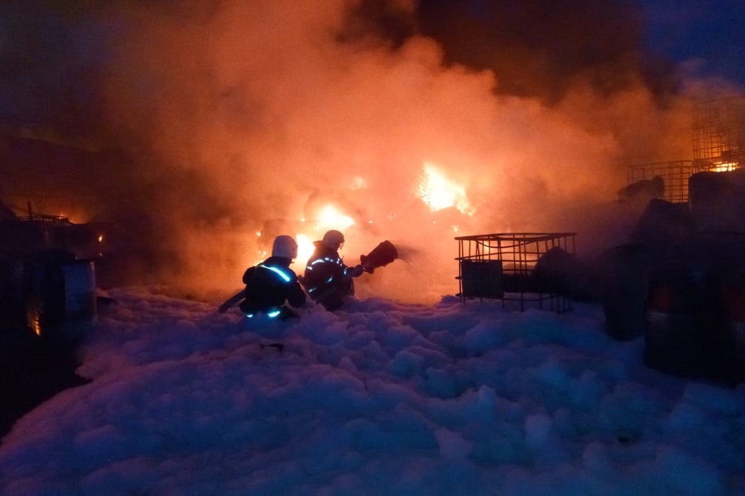 Под Екатеринбургом потушено крупное возгорание на пилораме