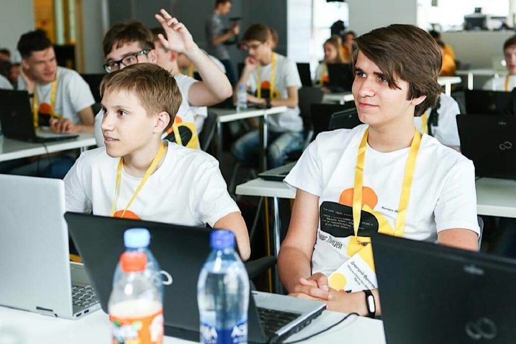 Тюменских школьников приглашают в «Яндекс. Лицей»