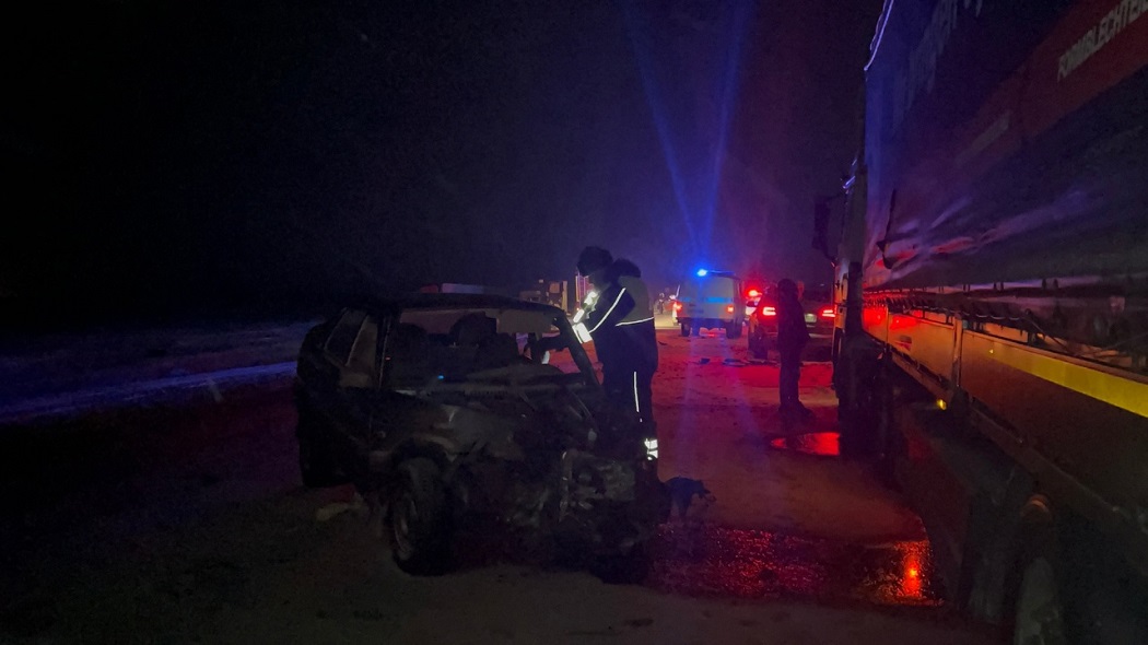 В ДТП с четырьмя автомобилями на Тюменском тракте погиб водитель фуры